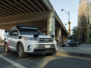 thumbnail - Zoox vehículos autónomos